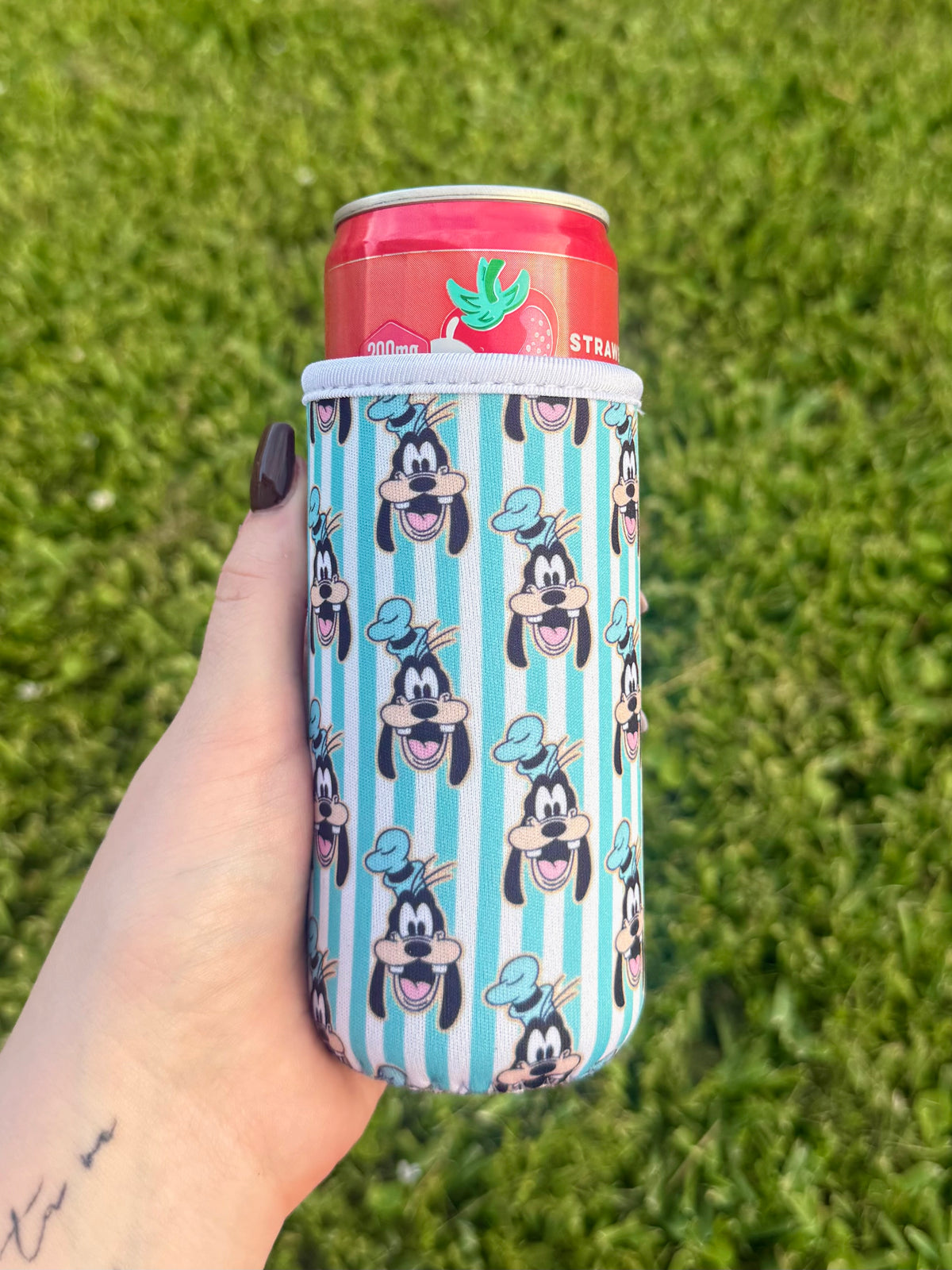 Disney Goofy Slim Can Sleeve