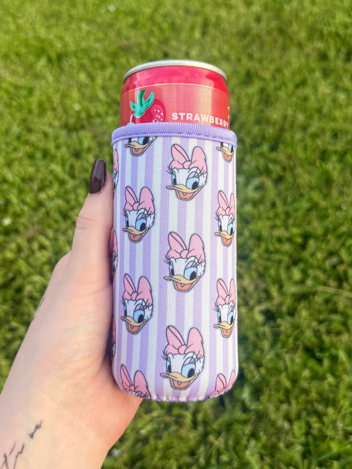 Disney Daisy Slim Can Sleeve