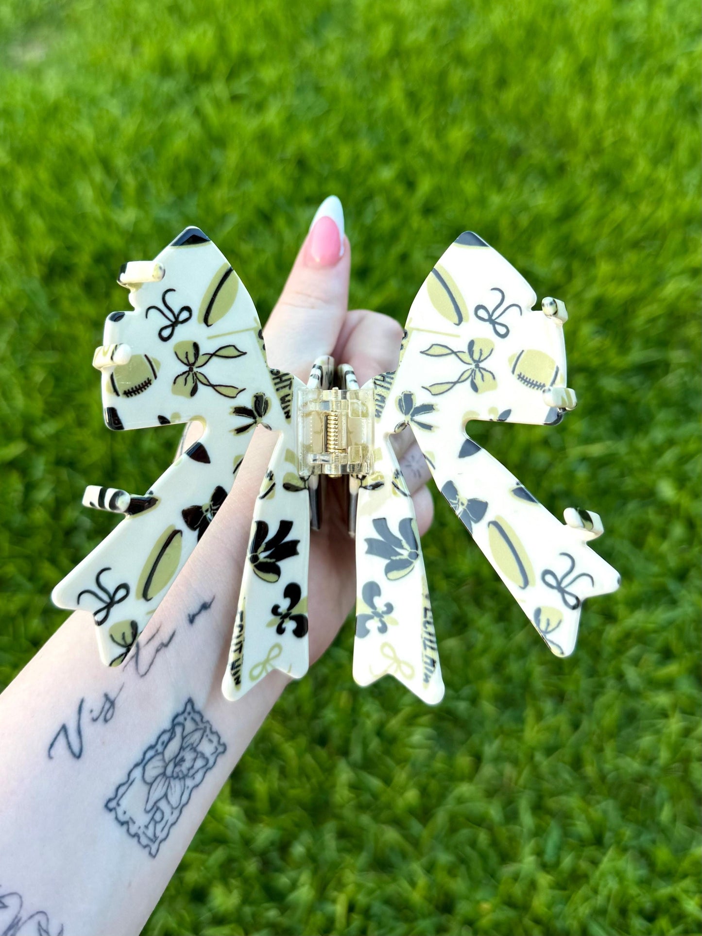 Black and Gold Bow Claw Clip