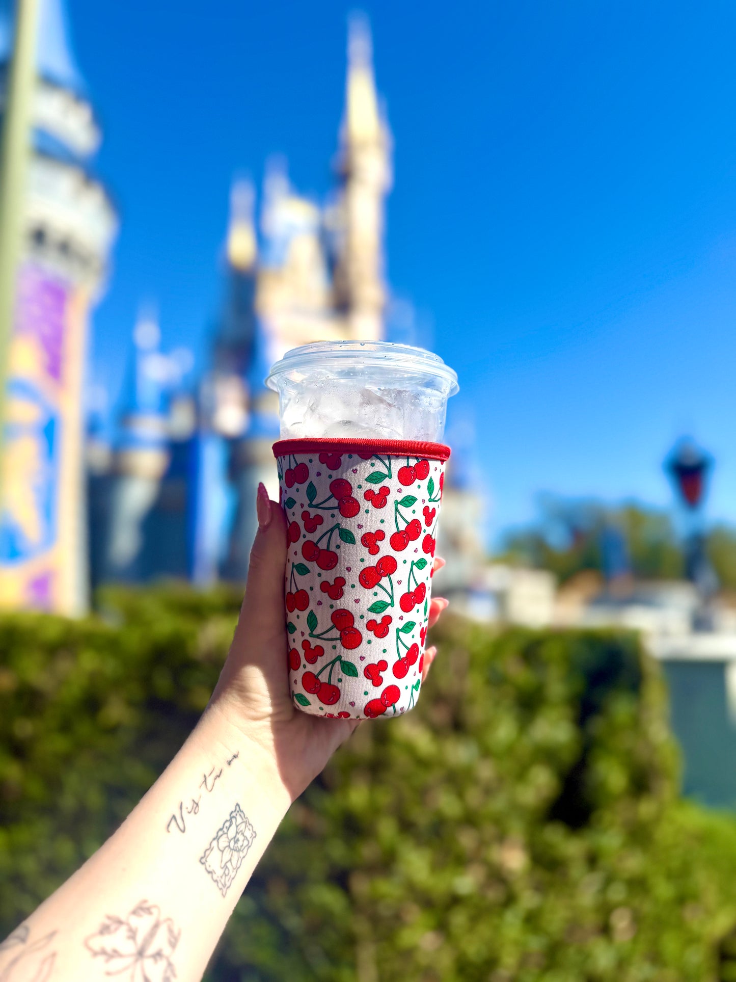 Mickey Cherry Medium Sleeve