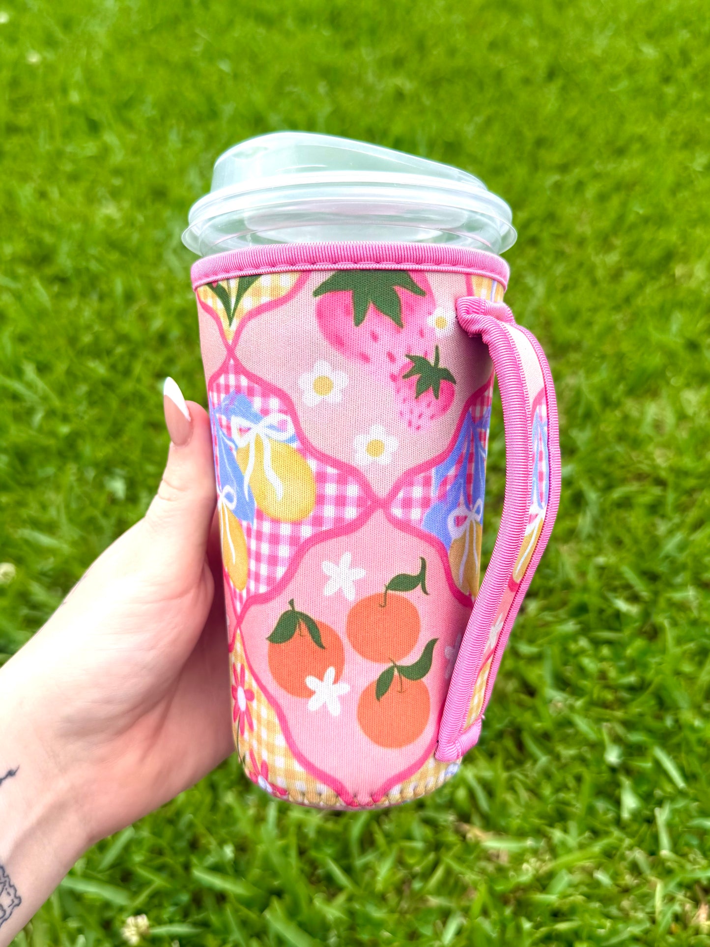 Fruit W Bows Large W Handle
